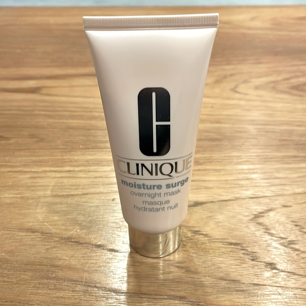 Clinique Moisture Surge overnight mask